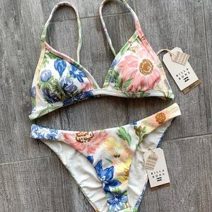 🔥🔥BILLABONG - UR A DREAM TRIANGLE HIKE SET🔥🔥